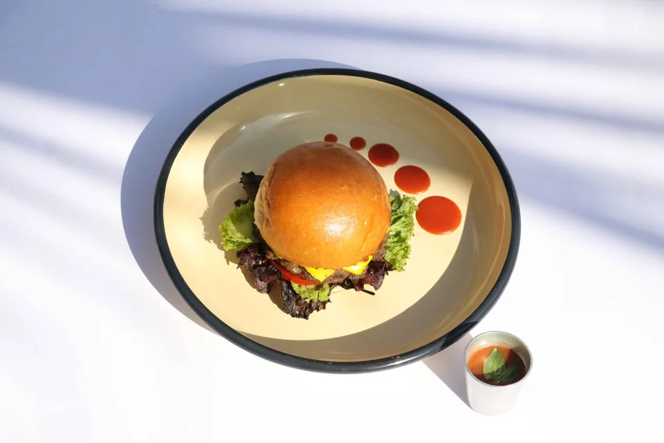 BookNoFees: Example photo: Burger
