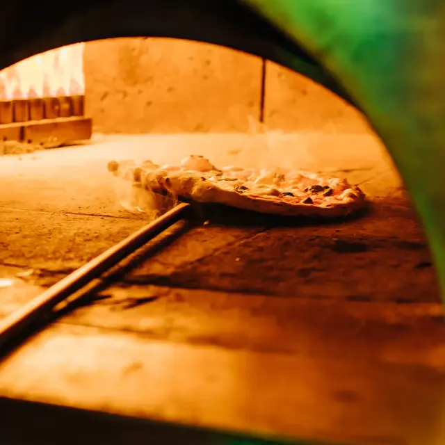 BookNoFees: Pizza Beppe, Amsterdam