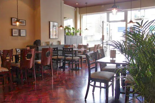 BookNoFees: Restaurant – Camile – Dublin – Camels, photo 1