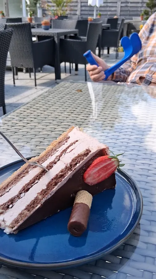 BookNoFees: Restaurant – Café Konditorei Hoyer – Breckerfeld – Hoyer Café and Patisserie, photo 3