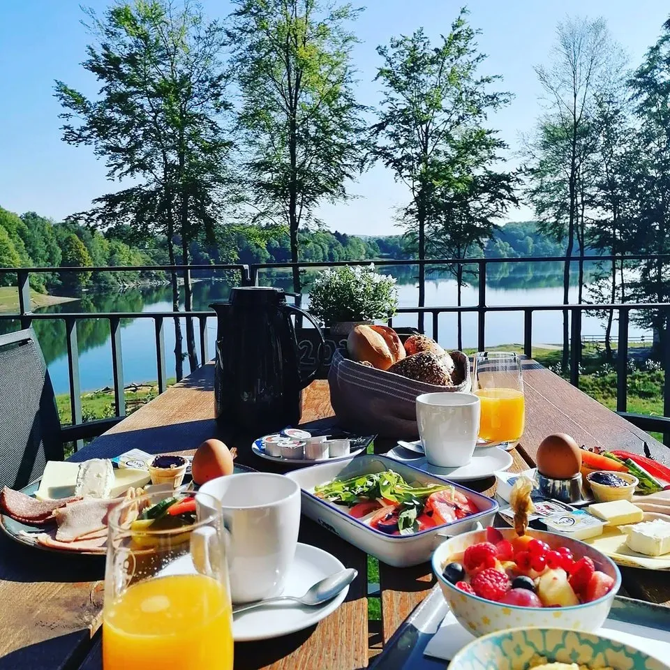BookNoFees: Restaurant – H1 am See – Meschede-Berghausen – H1 am See, photo 1
