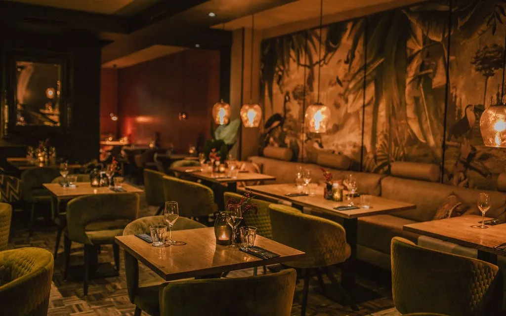 BookNoFees: Restaurant – Black and Blue – Amsterdam – Black and Blue, photo 1