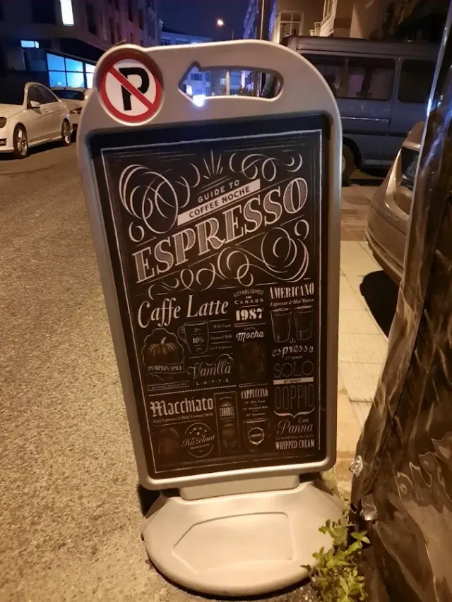 BookNoFees: Café – Coffee Noche – Istanbul – Coffee Night, photo 2