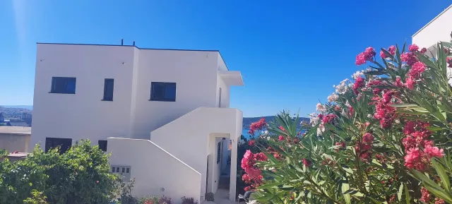 BookNoFees holiday home in Kaštel Sućurac, Split – Peaceful family accommodation with a sea view