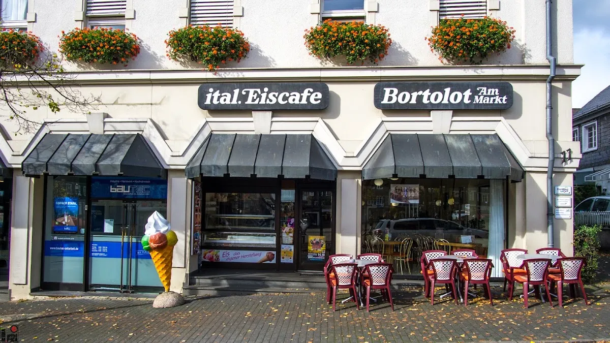 BookNoFees: Restaurant – Bortolot Eisdiele – Olpe – Bortolot Ice Cream Parlour, photo 1