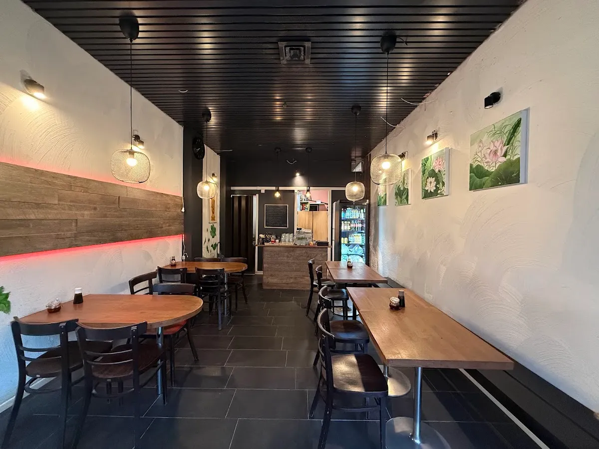 BookNoFees: Restaurant – Trần Tịnh Vegan – Helsinki – Trần Tịnh Vegan, photo 1