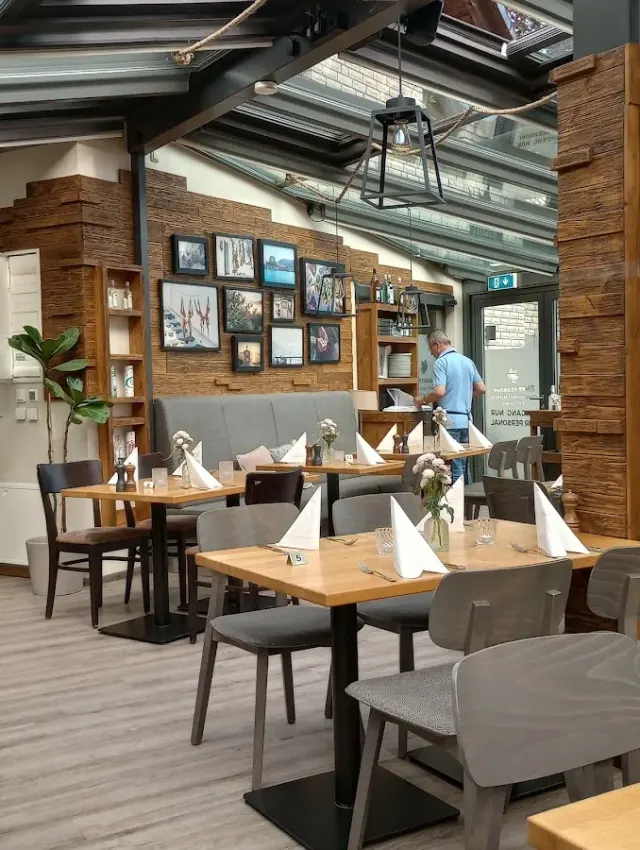 BookNoFees: Restaurant – Ahorn-Veranda – Neuenrade – Maple Veranda, photo 3