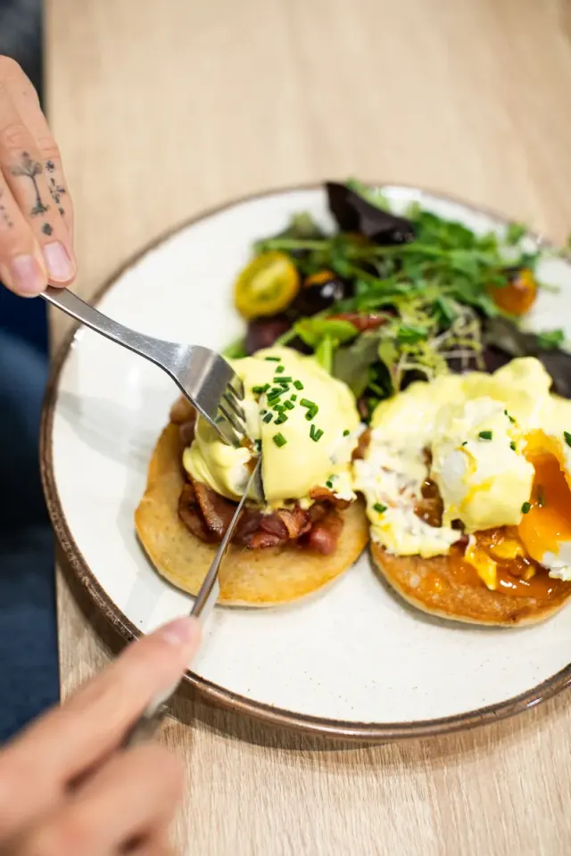 BookNoFees: Café – Blueberry Brunch – Budapest – Blueberry Brunch, photo 2