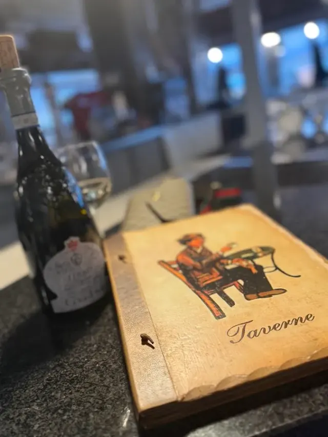 BookNoFees: Restaurant – Nico's Taverne – Recklinghausen – Nico’s Tavern, photo 2