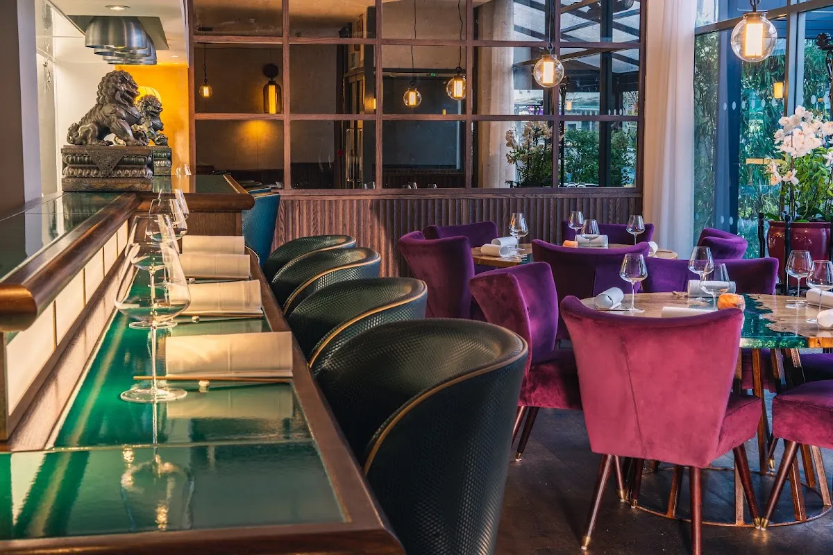 BookNoFees: Restaurant – A. Wong – London – A. Wong, photo 1