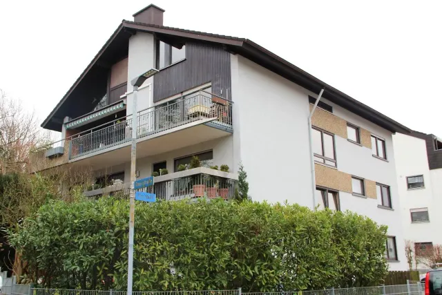 BookNoFees holiday home in Rheinstetten – A quiet flat with a garden and a parking space