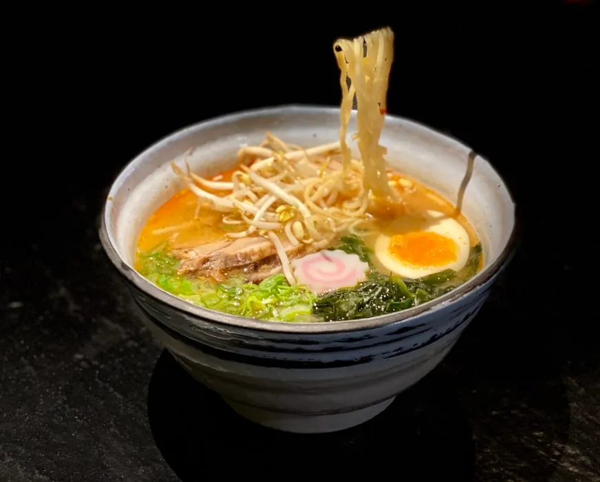 BookNoFees: Restaurant – Kisaki Ramen & Sushi – Rome – Kisaki Ramen & Sushi, photo 1