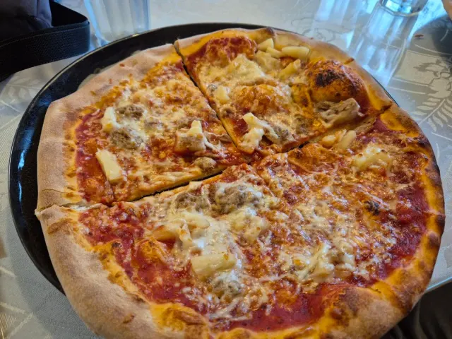 BookNoFees: Snack bar – Pizzeria Online – Helsinki – Pizzeria Online, photo 3