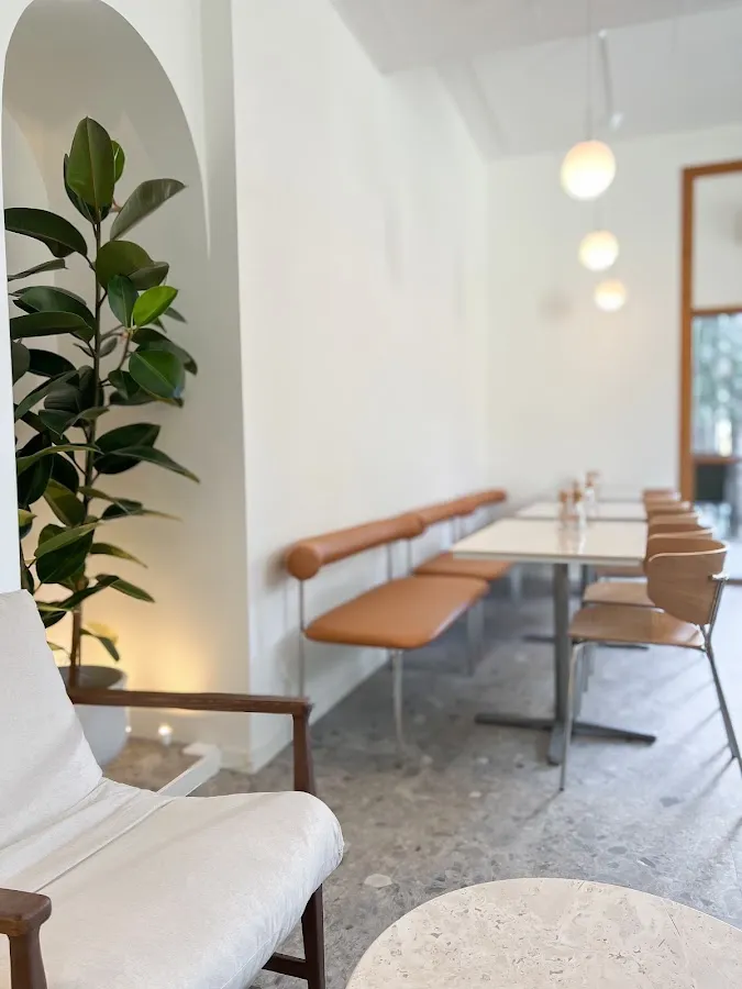 BookNoFees: Café – Ari's Corner – Stockholm – Ari's Corner, photo 1
