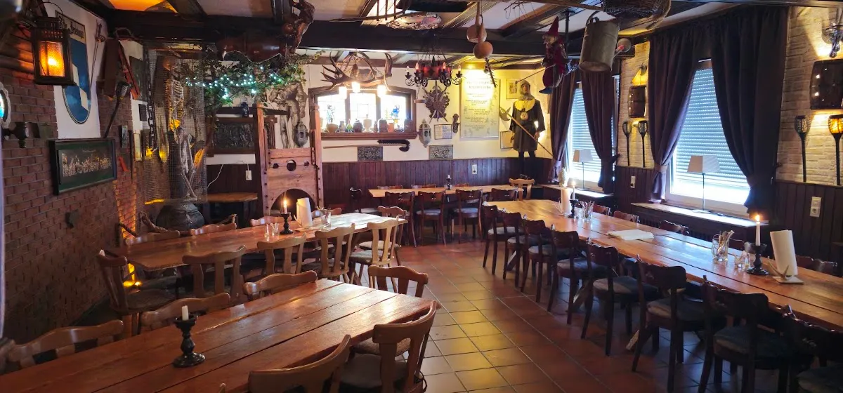 BookNoFees: Restaurant – Beim Raubritter – Drolshagen – At the Robber Knight’s, photo 1