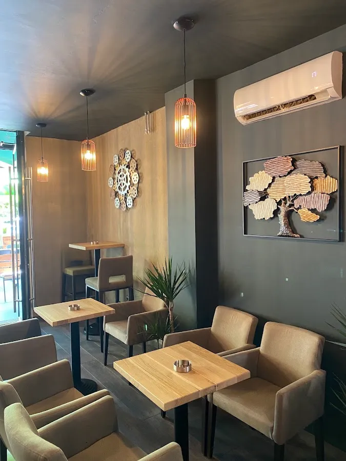 BookNoFees: Café – Brown bar – Zagreb – Brown bar, photo 1