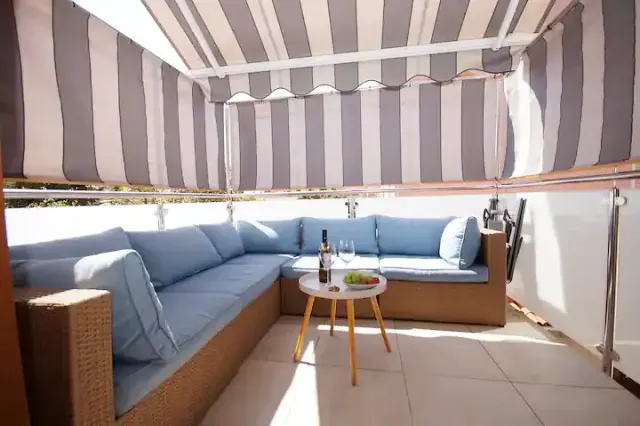 BookNoFees: 2-bedroom flat in an older building in the centre of Pula – Pula