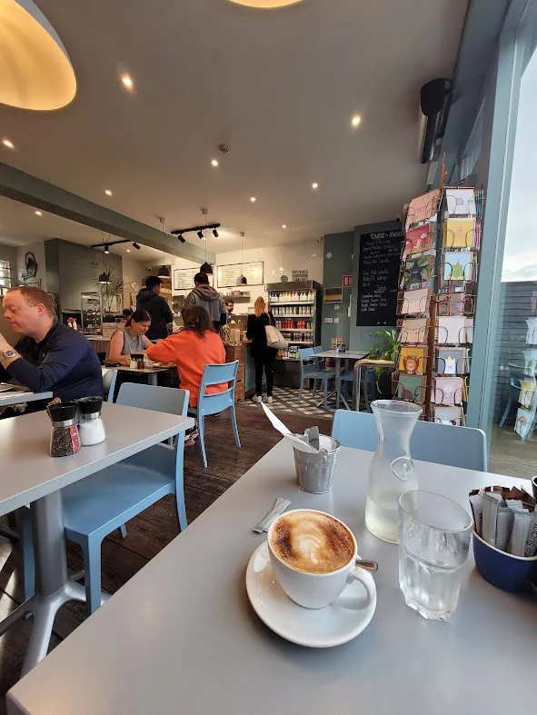 BookNoFees: Café – Cafe 105 – Dublin – Café 105, photo 3