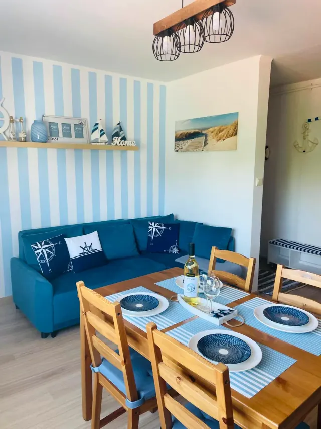 BookNoFees: A seaside flat with a nautical feel on the ground floor – Jarosławiec