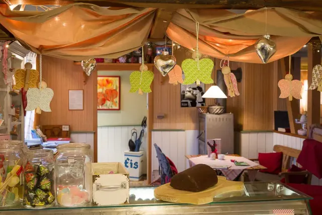 BookNoFees: Bakery – Café Backes – Schmallenberg – Café Backes, photo 3