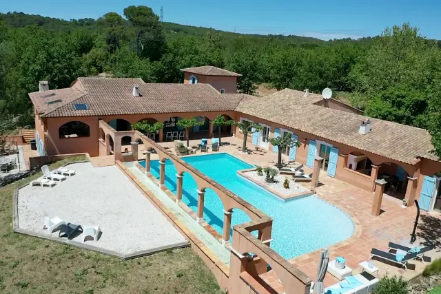 BookNoFees: Les Yuccas –  Sleeps 5, with swimming pool and air conditioning – TRANS-EN-PROVENCE