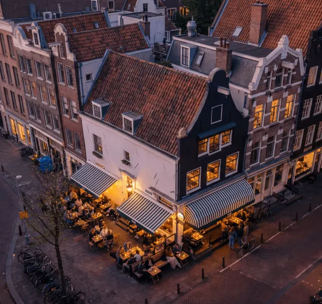 BookNoFees: Winkel 43, Amsterdam