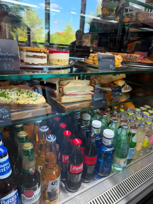 BookNoFees: Café – Bellčafe – Prague – Bellčafe, photo 2