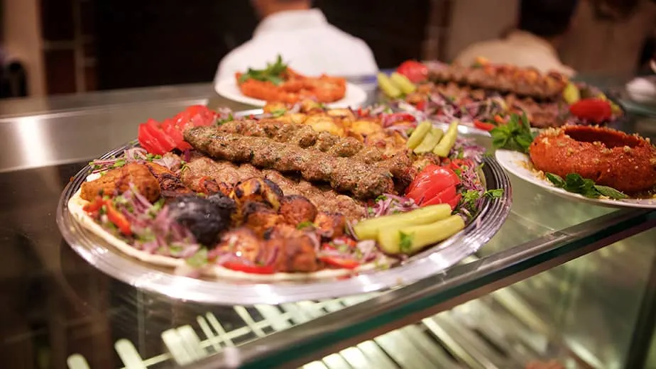 BookNoFees: Restaurant – Al-Amir – Budapest – The Prince, photo 1