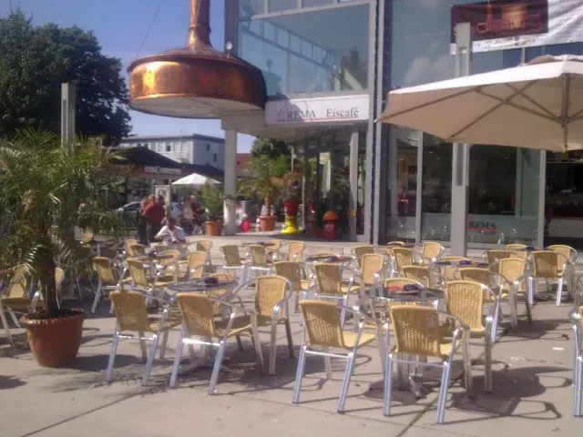BookNoFees: Restaurant – Eiscafé Crema – Unna – Eiscafé Crema, photo 3