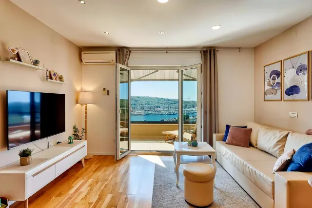 BookNoFees: Sanja apartment with sea views and two bedrooms in Pula – Pula