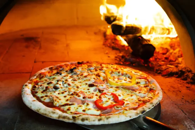 BookNoFees: Pizzeria Hüsten, Arnsberg-Hüsten