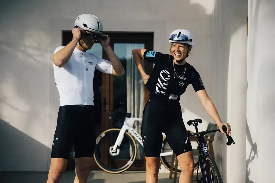 BookNoFees: Café – Steel Cyclewear & Coffeeshop – Paris – Steel Cyclewear & Coffee Shop, photo 1