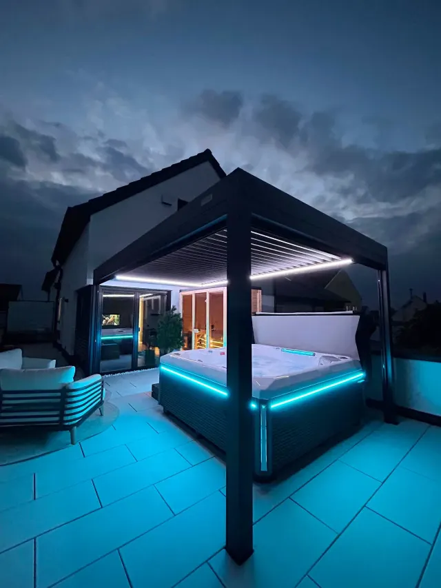 BookNoFees holiday home in Mering – Lion Luxe Apartment Sky Lounge