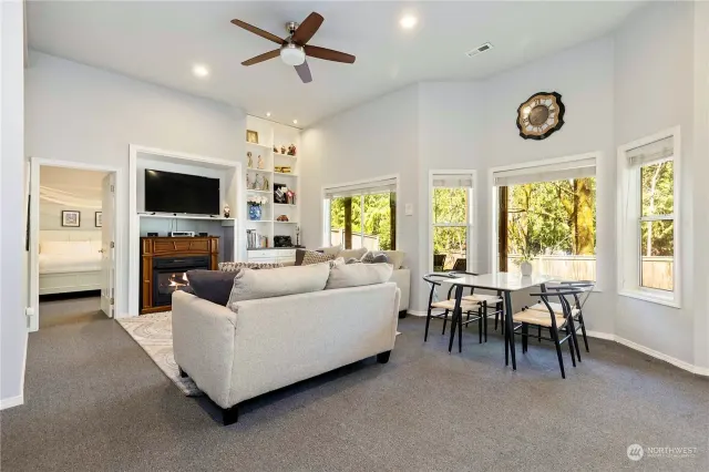 BookNoFees holiday home in Sammamish – Peaceful Two-Bedroom Guest Suite with Private Entrance