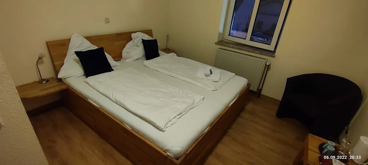 BookNoFees: Restaurant – Hotel-Restaurant Zum Alten Bahnhof – Kierspe – Hotel and Restaurant Zum Alten Bahnhof, photo 1