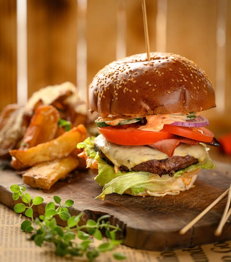 BookNoFees: Restaurant – Burger si Scoici – Bucharest – Burgers and Mussels, photo 1