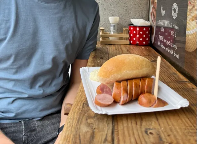 BookNoFees: Snack bar – Klobasarna – Ljubljana – Sausage shop, photo 2