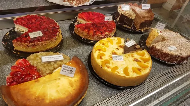 BookNoFees: Restaurant – Alex Müller Konditorei – Schwelm – Alex Müller Patisserie, photo 2