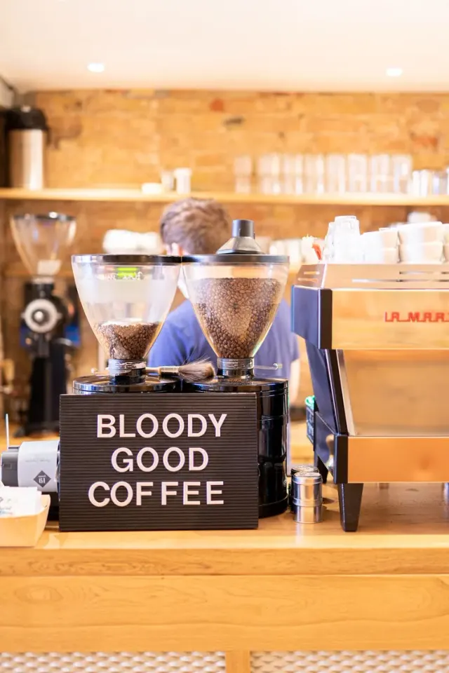 BookNoFees: Café – 19grams – Berlin – 19grams, photo 3