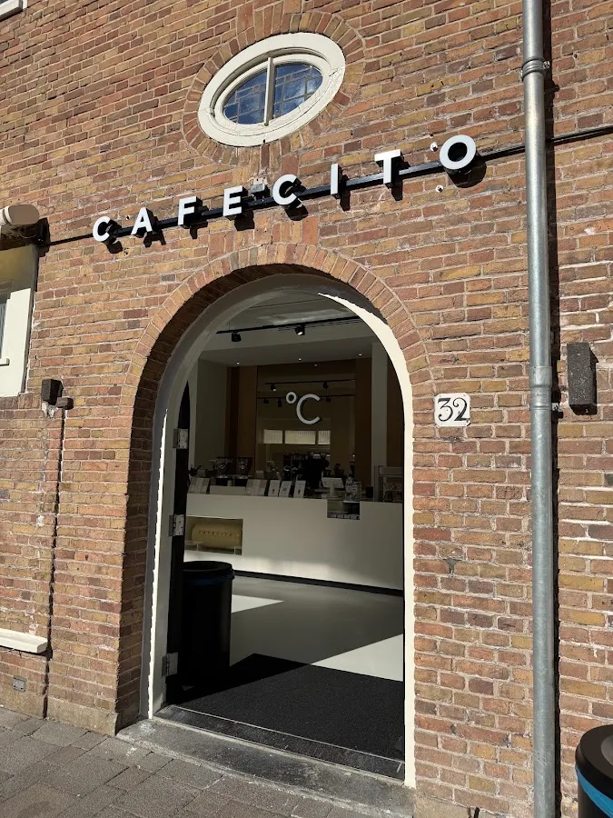 BookNoFees: Restaurant – Cafecito – Amsterdam – A cup of coffee, photo 1