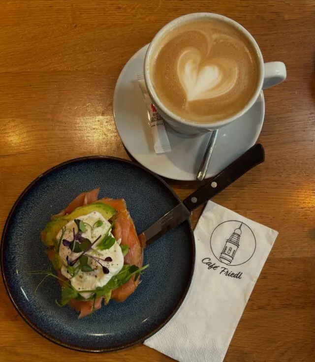 BookNoFees: Café – Café Friedl – Vienna – Café Friedl, photo 2