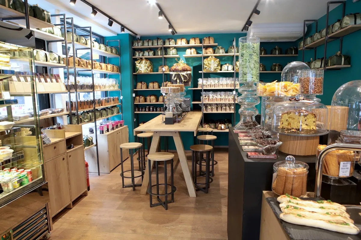 BookNoFees: Café – Arro Coffee - The Temple of Coffee – London – Arro Coffee - The Temple of Coffee, photo 1