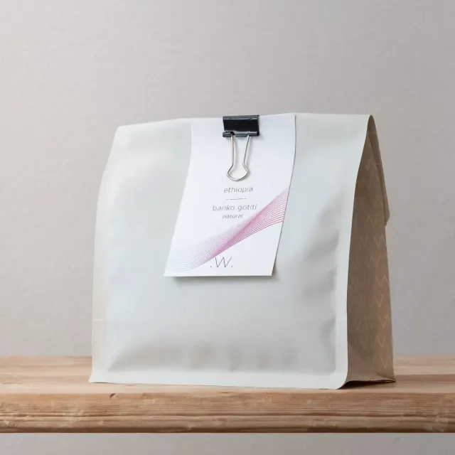 BookNoFees: Café – White Label Coffee – Amsterdam – White Label Coffee, photo 3