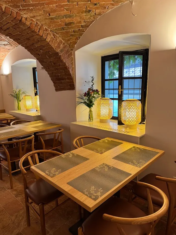 BookNoFees: Restaurant – Chinese Restaurant NiamNiam Garden – Ljubljana – Chinese Restaurant NiamNiam Garden, photo 1