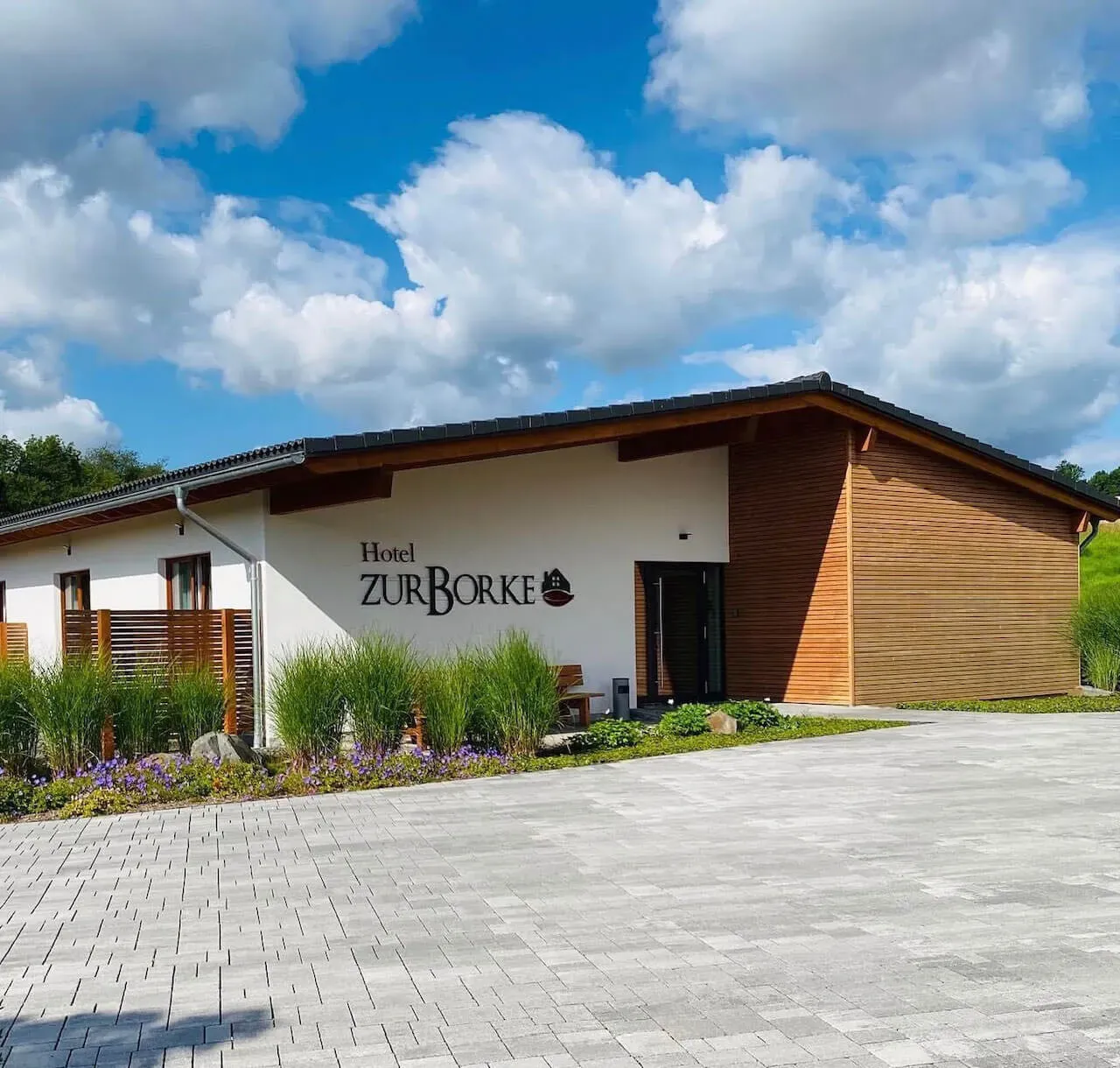 BookNoFees: Restaurant – Hotel & Gaststätte Zur Borke – Neuenrade-Affeln – Hotel & Restaurant Zur Borke, photo 1