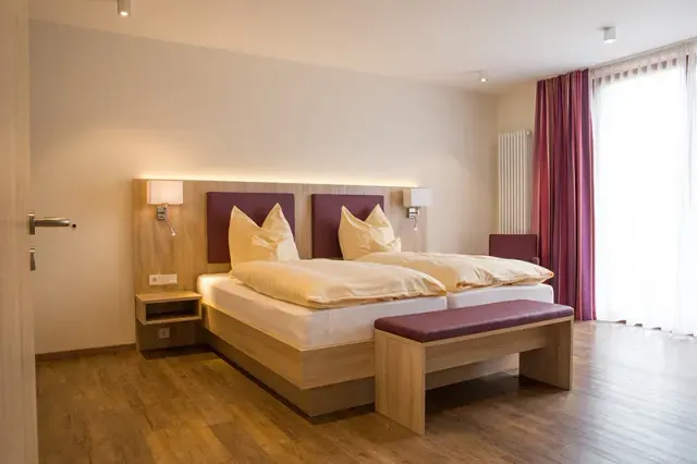 BookNoFees: Restaurant – Hotel & Gaststätte Zur Borke – Neuenrade-Affeln – Hotel & Restaurant Zur Borke, photo 3