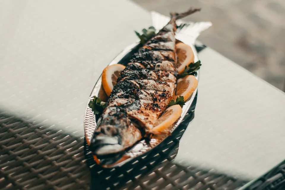 BookNoFees: Example photo: Grilled fish
