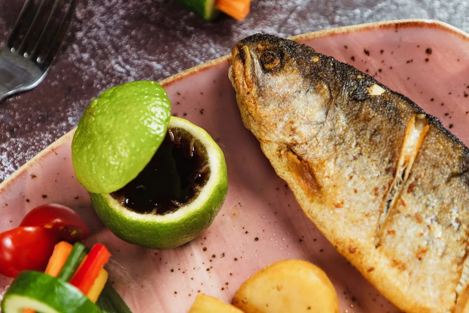 BookNoFees: Example photo: Grilled fish
