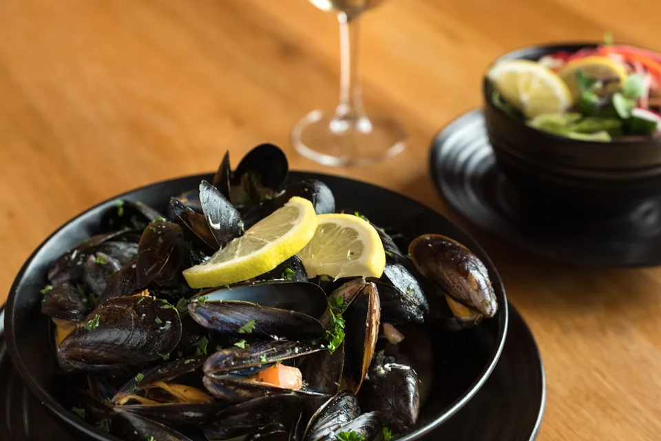 BookNoFees: Example photo: Mussels