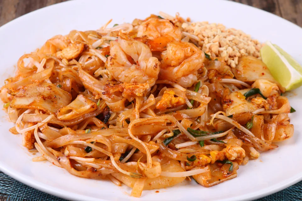 BookNoFees: Example photo: Pad Thai noodles with shrimp